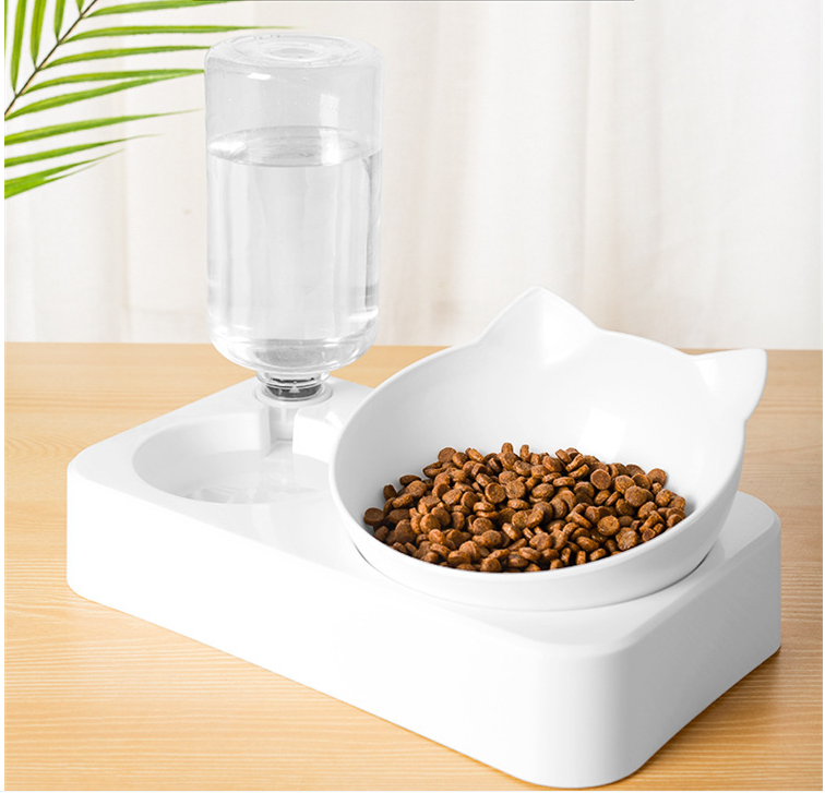 Convenient and Accessible Automatic water storage dog bowl